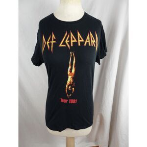 Def Leppard Tour 1981 Women Shirt Size 2XL